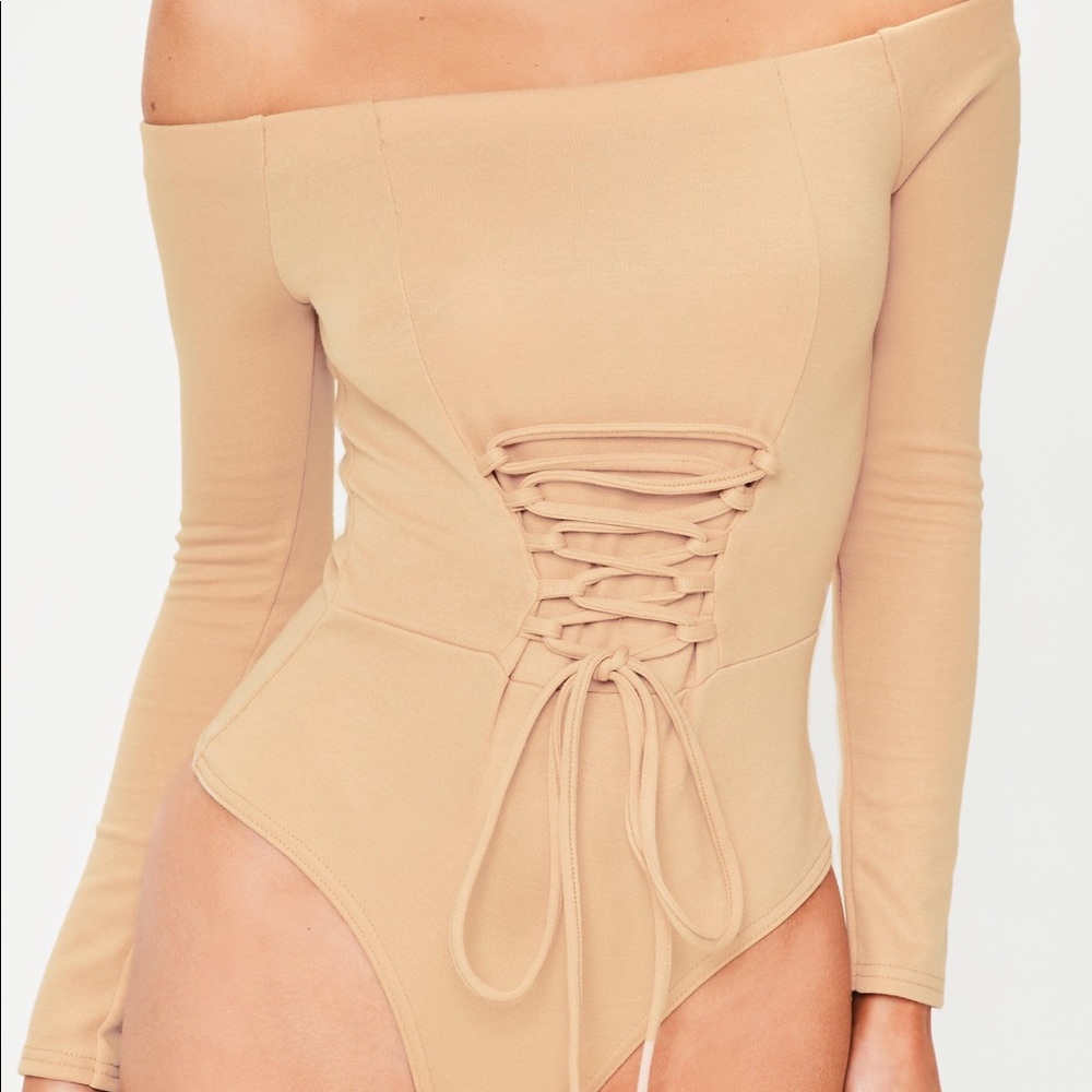off shoulder top - Picture 2 of 4